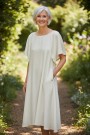 Creme rundhalset viskosekjole thumbnail