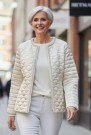 Delikat creme jakke m perler thumbnail