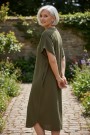 Armygrønn halvlang viskosekjole thumbnail
