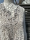 Beige silkekjole thumbnail