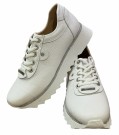 Hvit sneakers thumbnail