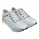 Hvite skinn sneakers thumbnail