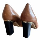 Cognac pumps med gull thumbnail