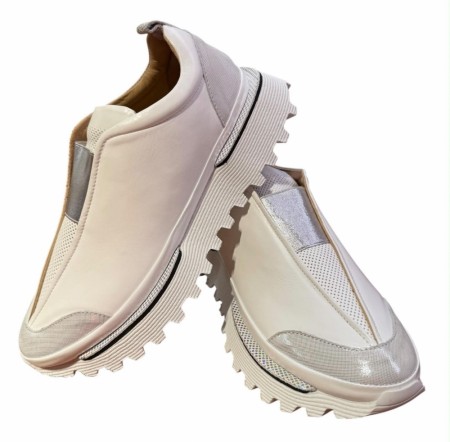 Hvit sneakers m stretch