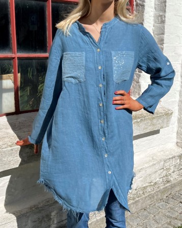 Jeansblå linskjorte