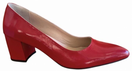 Rød lakk skinn pumps