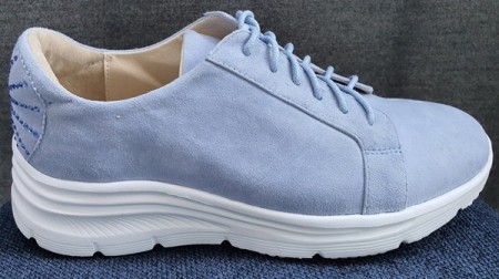 Lyseblå smsk sneakers med stener