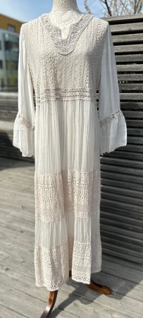 Beige silkekjole