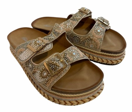 Creme sandal